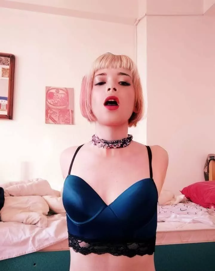 thats the face that i sit just the head of your dick💦 posted by Intrepid_Film4571