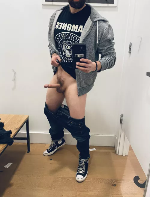 The AE fitting room attendant knows I take nudes. Today she asked to see. Of course, I was more than happy to share. 😁 by xxinsatiab1exx