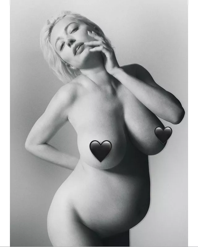 The Amazing Caroline Vreeland by b00biesrock