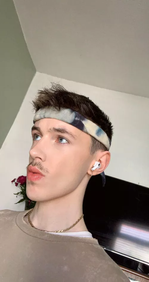 The battle between catching up on work or watching trash TV in bed 🥲😋 by _cj_1999