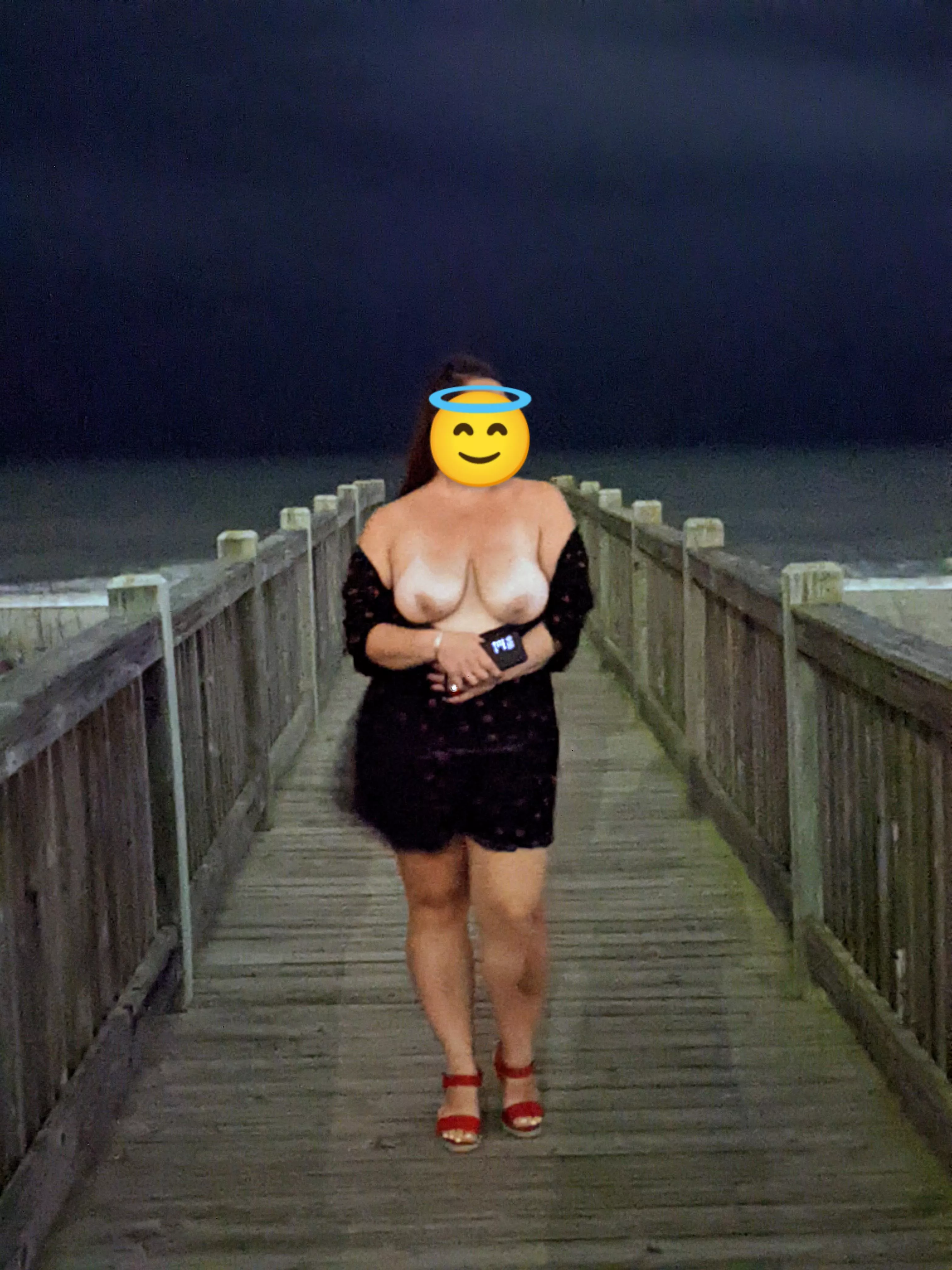 the calm before the storm [f] posted by mysmokeshowwife