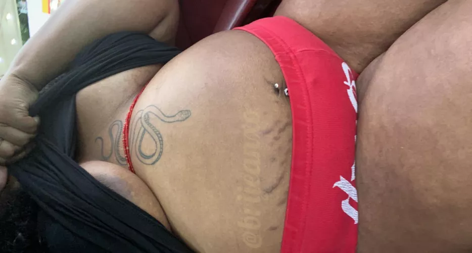 The car next to me saw me take this bump pic 🤭 by Thespiritualsister