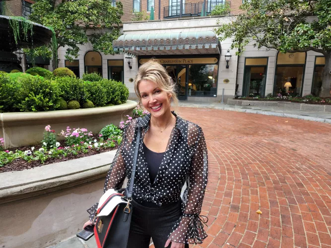 The Charleston Place hotel...sexy piano bar [F]50 😉💋 by GrittyLife