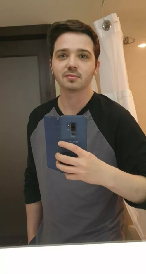 The closest to a thirst trap I've ever taken. by Burnsy1452