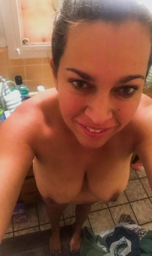 the counter is just the right height by daytodayhotwife