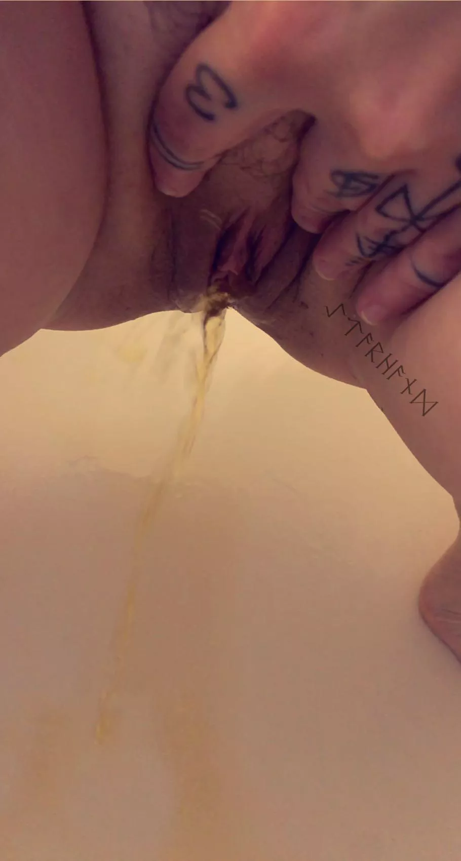 The dirtier the better, get me wet posted by thedancer_69