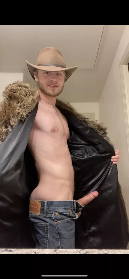 The fur coat was made for this 😂 by cowboyashton