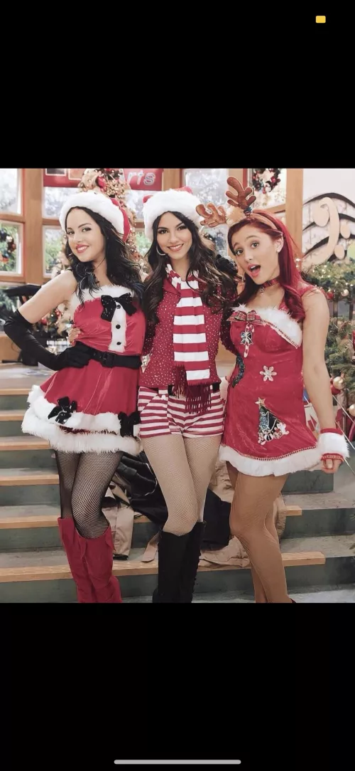 The girls wanna play Fuck Marry Kill with me. Its a catfish role play. They each get 20-30 minutes with me and then they made me decide who I’d fuck marry and kill. Liz is the bitchy goddess who wants me to obsessed with her. Ari is the nice goddess an by KeyBanana6812