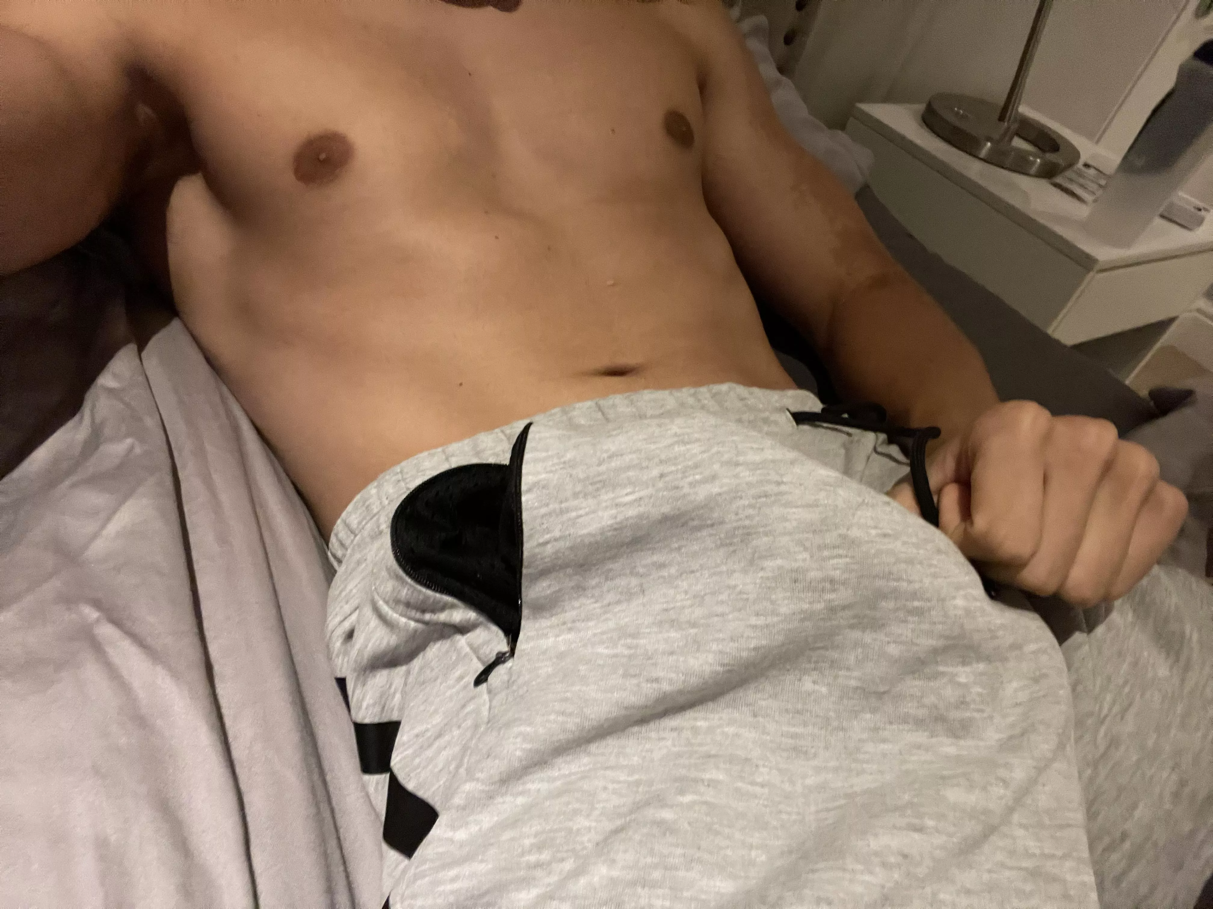 the gray sweatpants classic 😋 posted by candt13