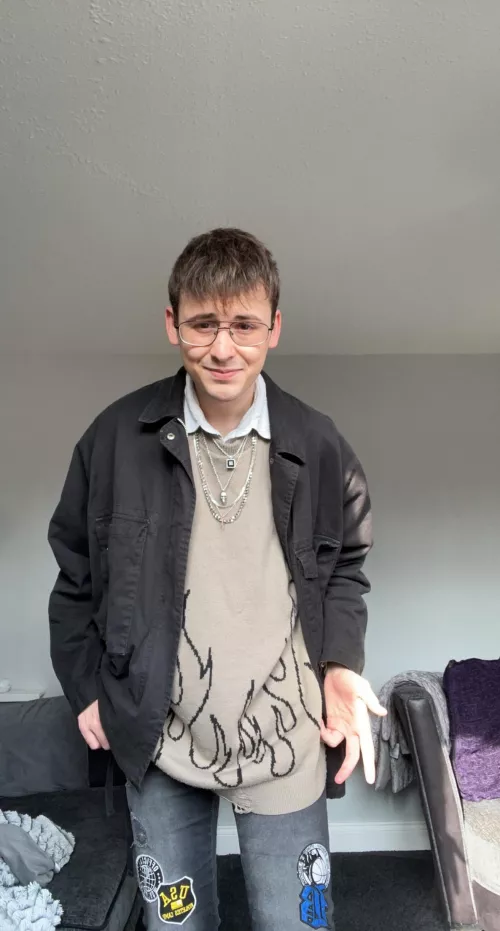 The heat never stops me layering too many clothes 😎 by Sc_Jason_t9664