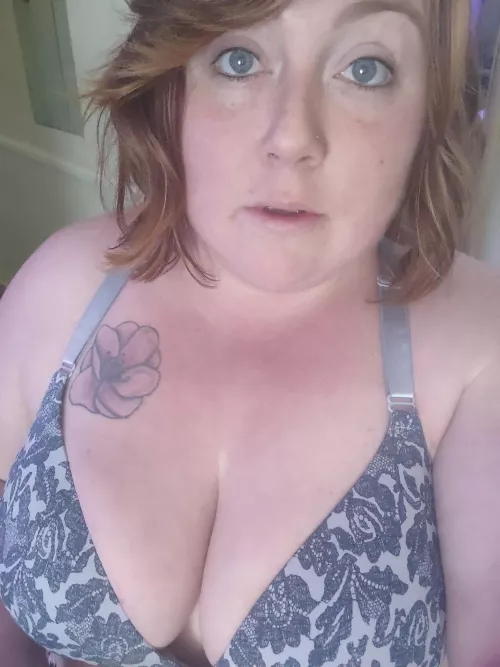 the light hit just right 🥰 by Panda_Monium247