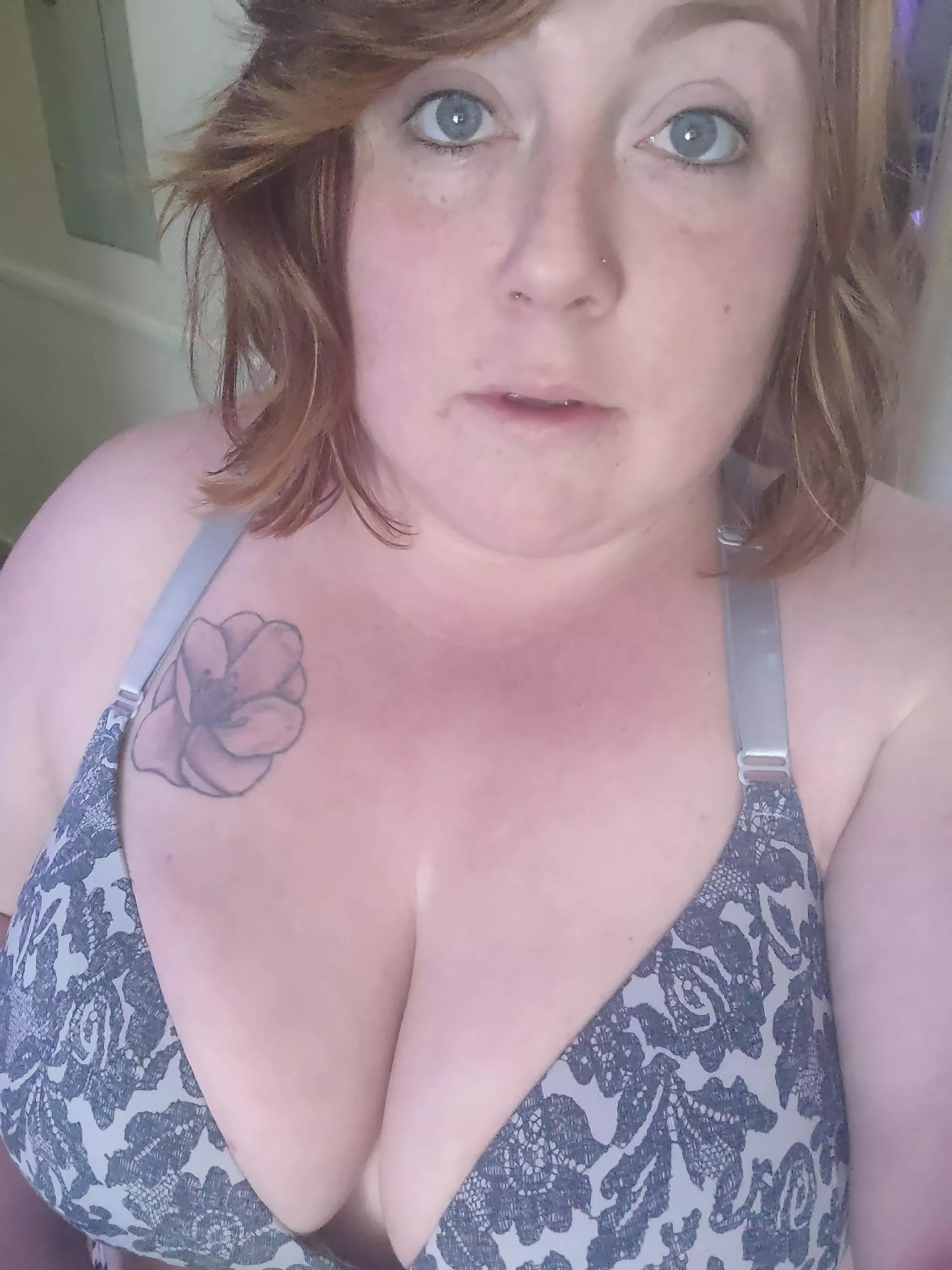 the light hit just right 🥰 posted by Panda_Monium247