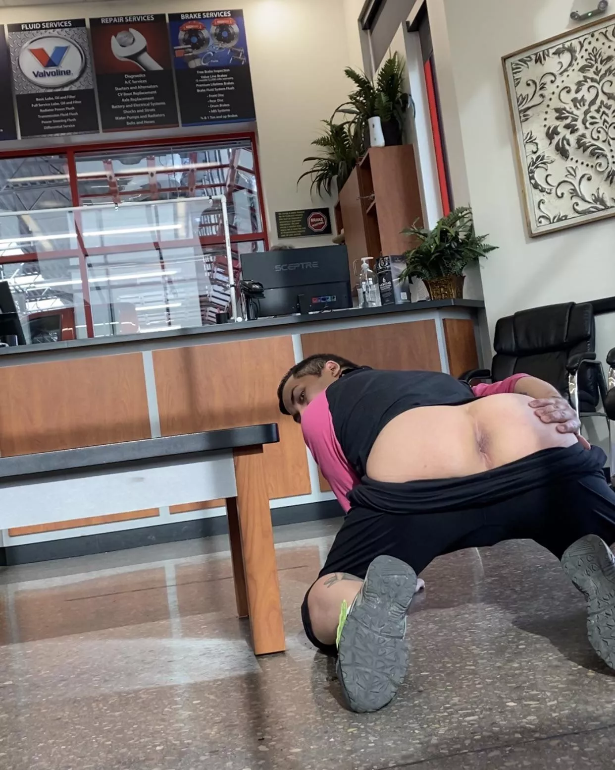 The mechanic didn’t notice 😢 Would you? posted by knottybttm