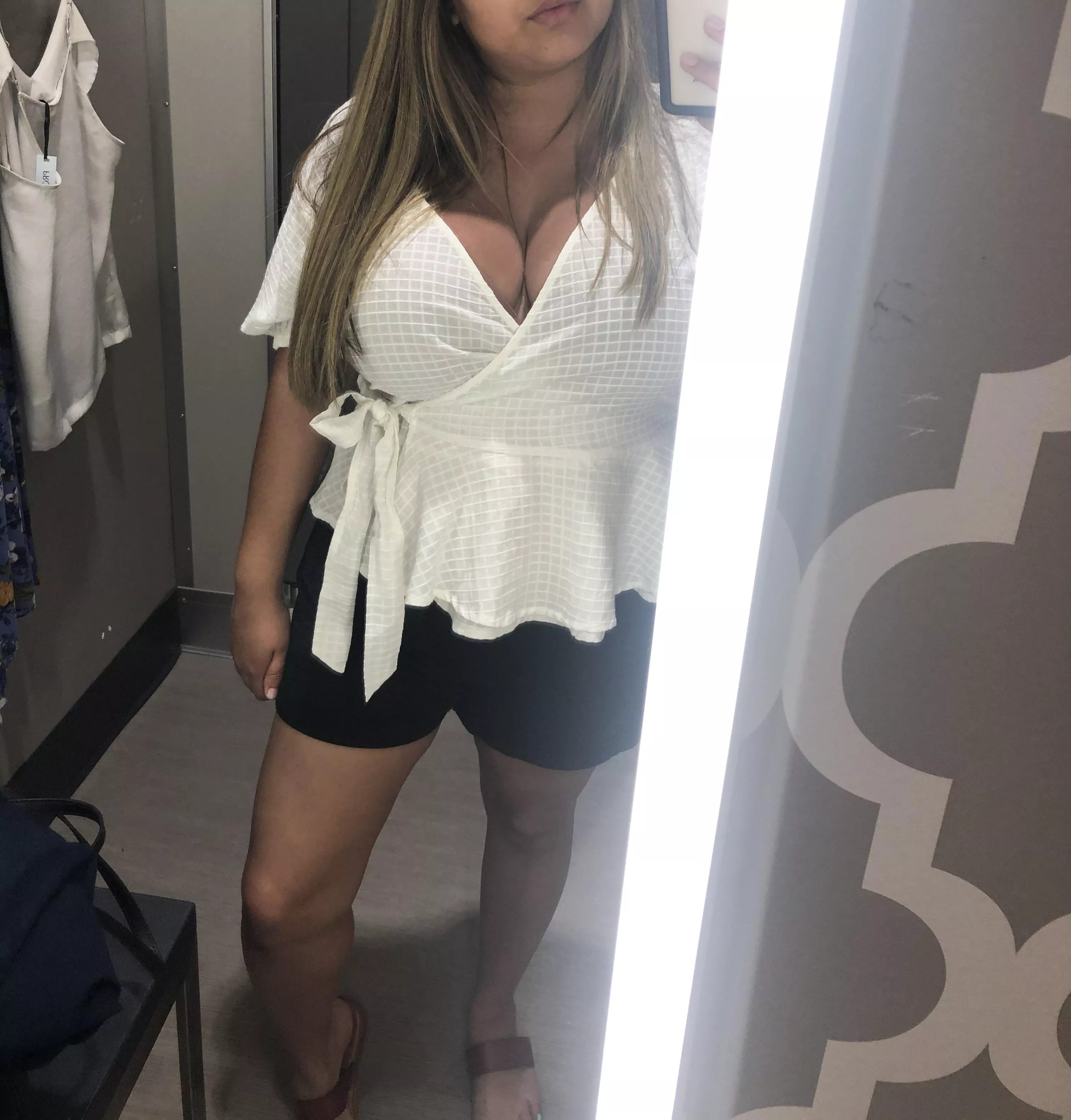 The Mexico sun did me right I’d say! 🌞 posted by goldengirl_73