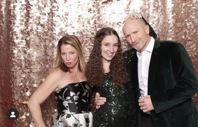 The milf mom or her beautiful daughter? Maybe even her husband? by jackiboio1313