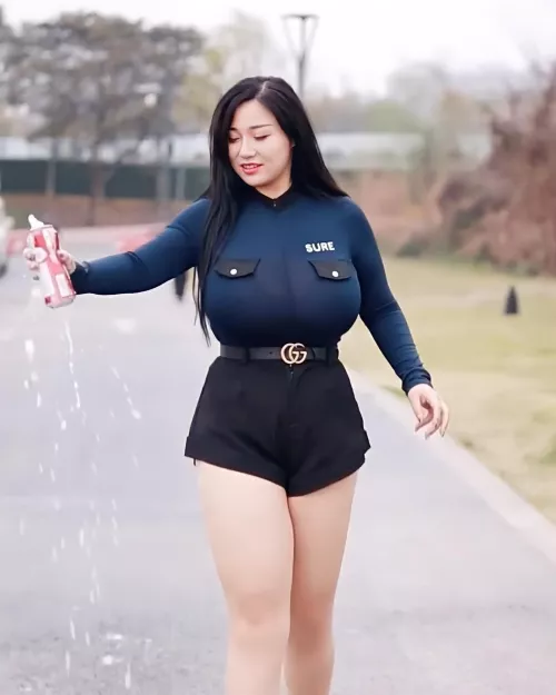 The next Hitomi Tanaka? by CHEWY_BRICK