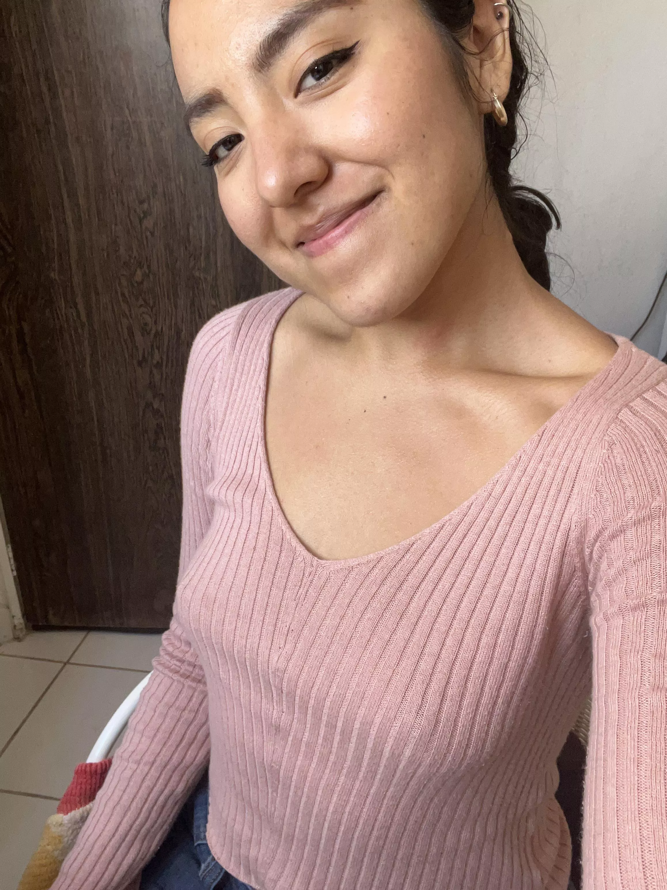 The no bra look is my favourite tease for sure 😉😘 [f] posted by lunarcrabbyram