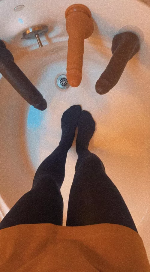 The only way I know how to take a bath 🥰 by jamiecoxxx18