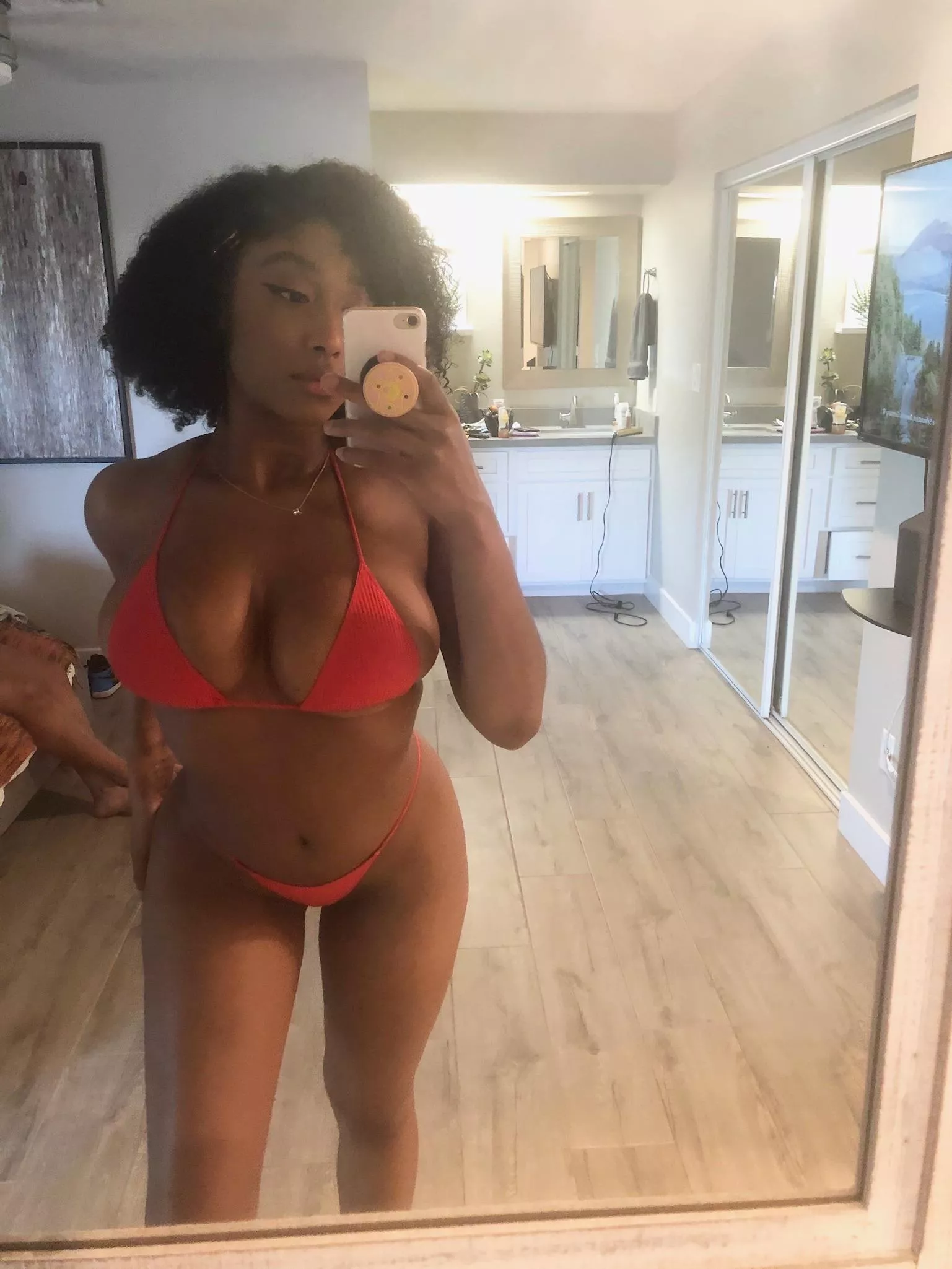 The Perfetc ttis of @PaigeChappel posted by viewerbalanced