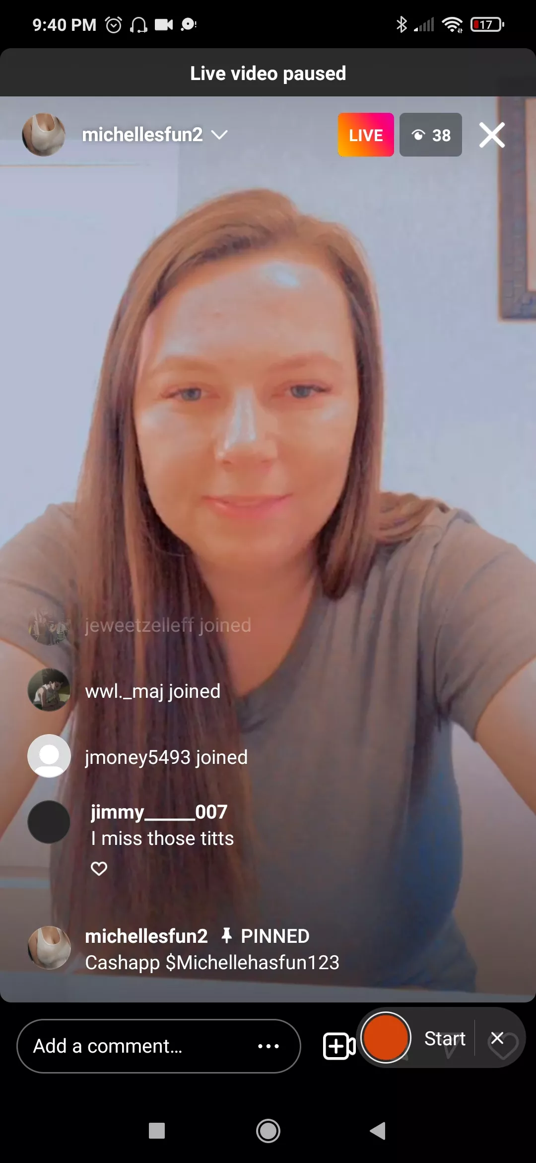 the queen has returned posted by Suicidalbutbaked