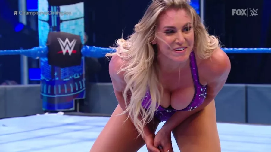 the Queen! posted by CharMarMella