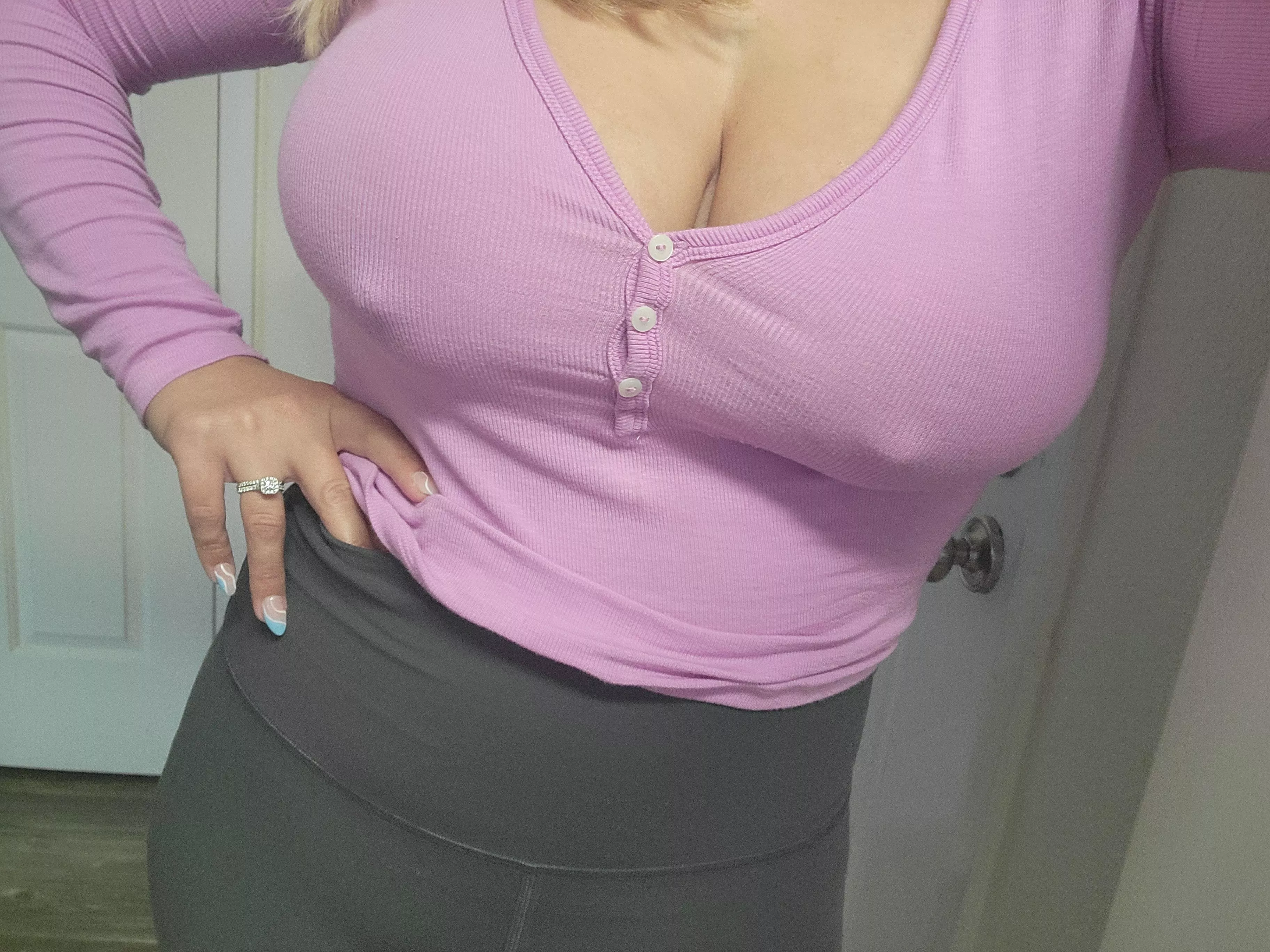 the school didn't say anything at dropoff..sooo posted by Gmebaby31