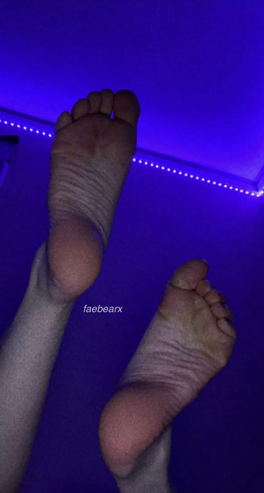 the softest soles~ posted by faebearx