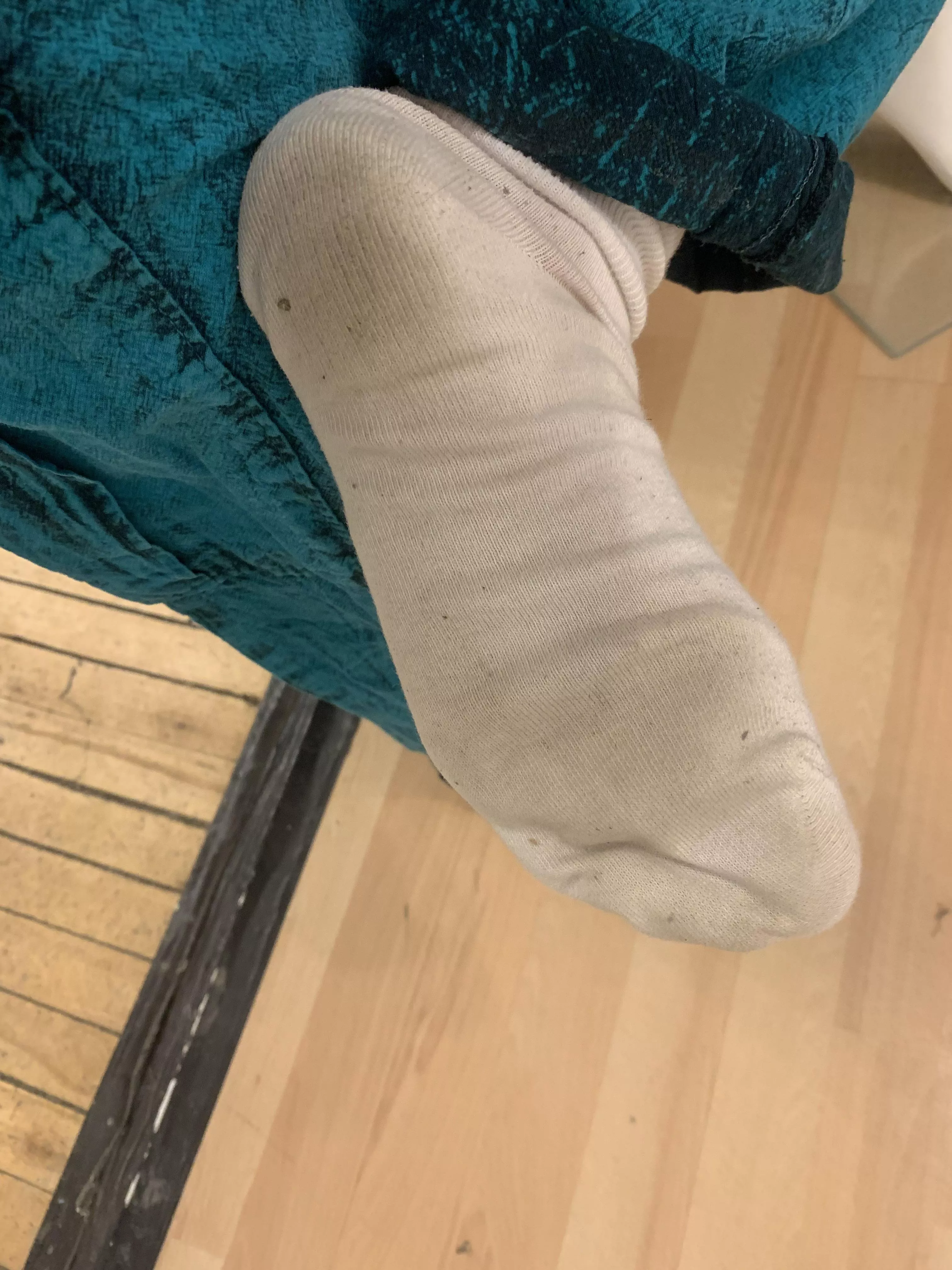 The soles of these socks are already pretty gross after only a few hours 😉 posted by Savscutefeet