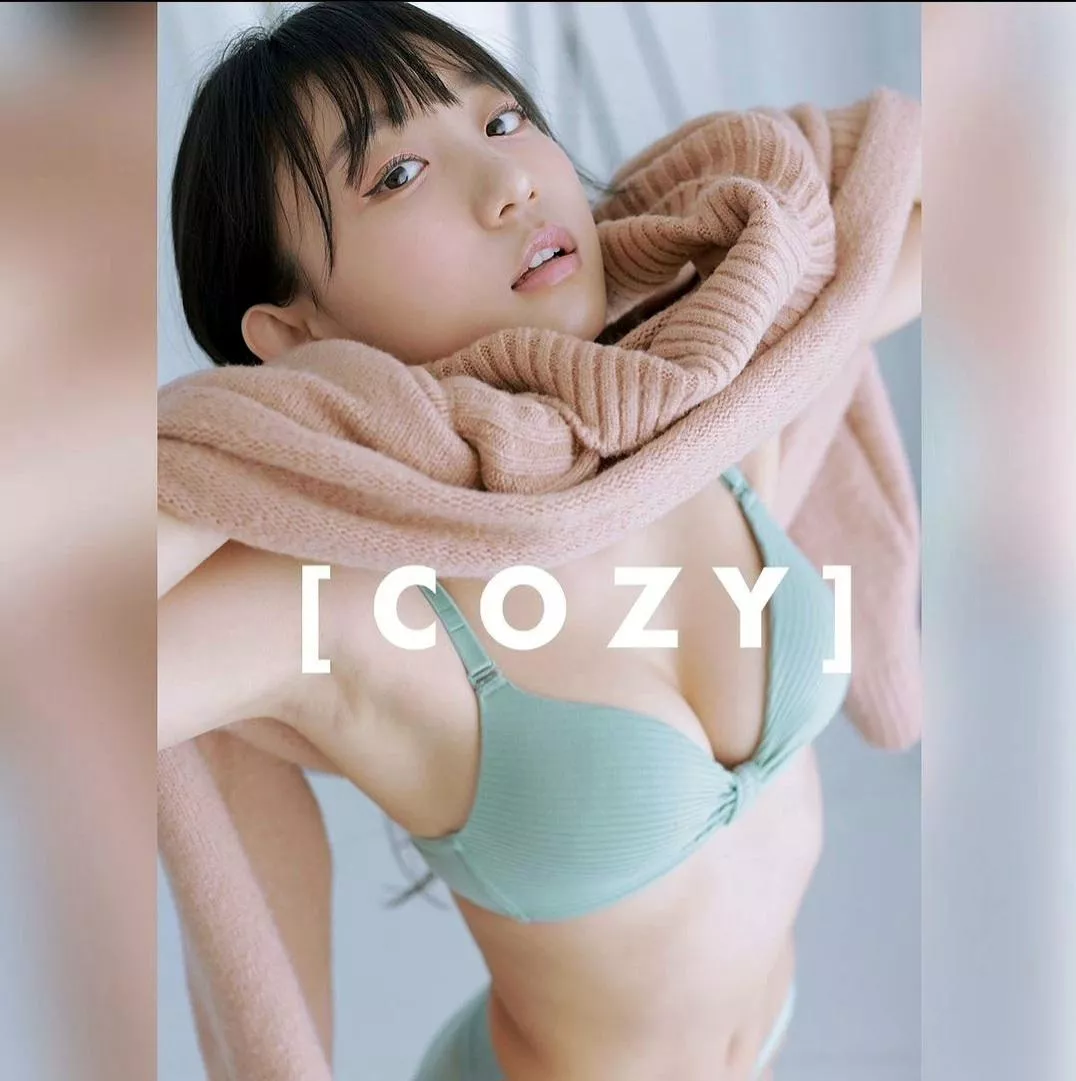 The temptation. posted by armpitlover234