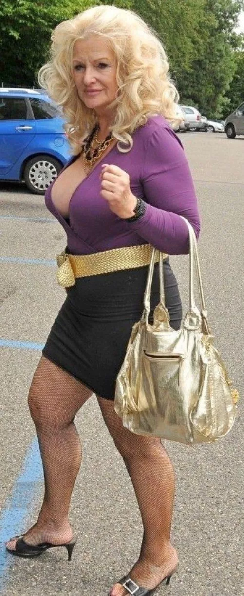 The town GILF. by Bbc_confessions