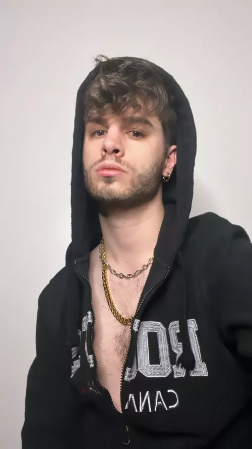 the way I never smile in selfies 🤡 by earlybird121