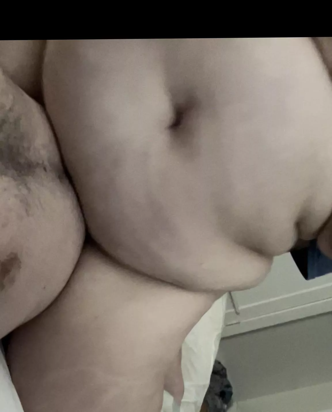 The way that belly rubs on me! posted by nertydirtyandcurvy