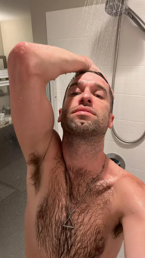 The way the water hits the fur… by bennettbubs