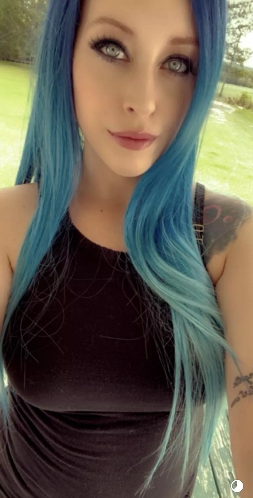 the wig matches my eyes ♥️ posted by autumnalyssia