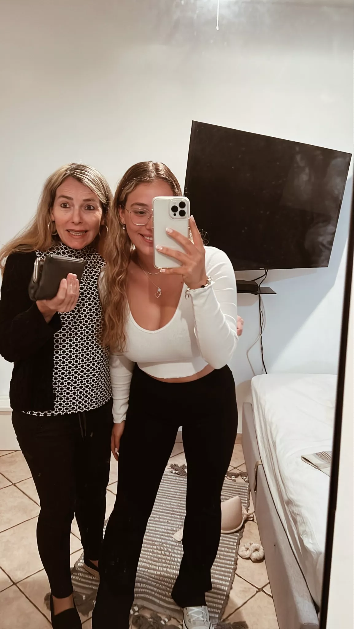 Their facial expressions says it all posted by civilrainy