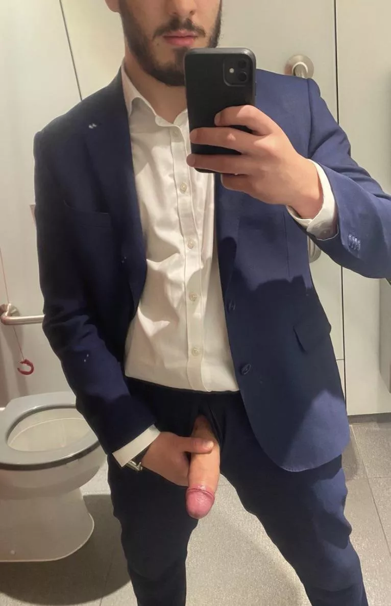 There’s a promotion for the first one to go all the way down. posted by localdelisausage