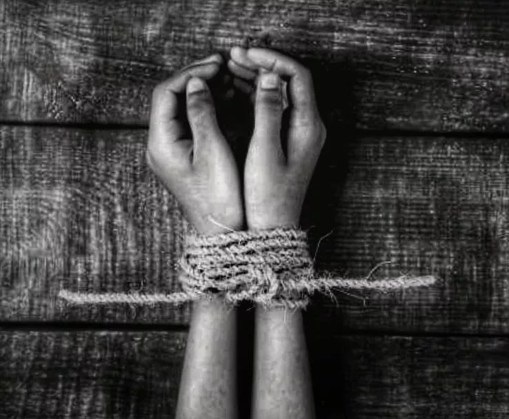 There's something about old rope against smooth skin that's very appealing. posted by buddhaismissing