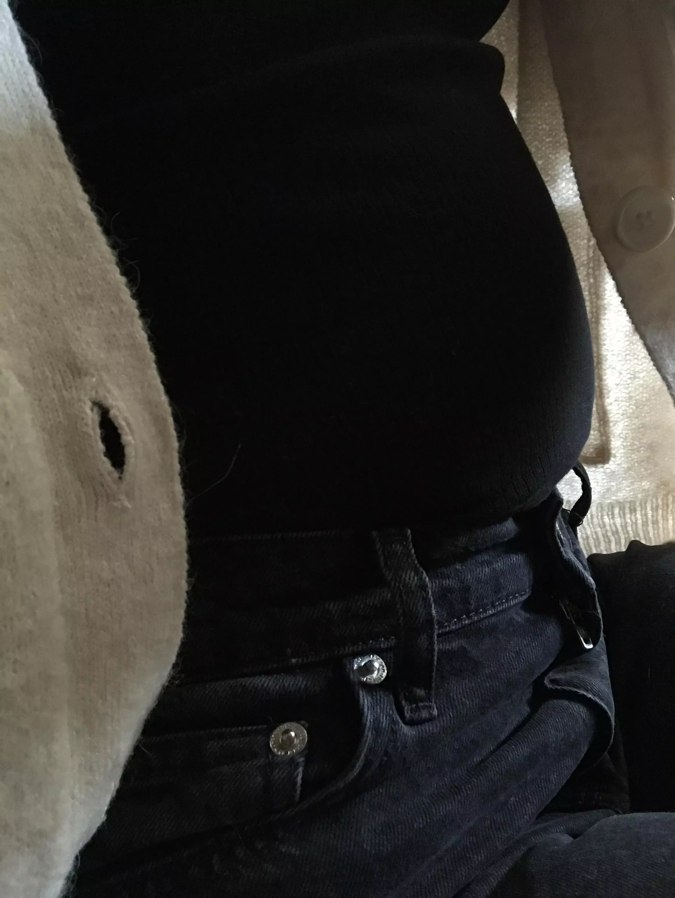 These pants used to be wayy to big on me…. now i fill them out and am even bulging over.. posted by FionaThigh