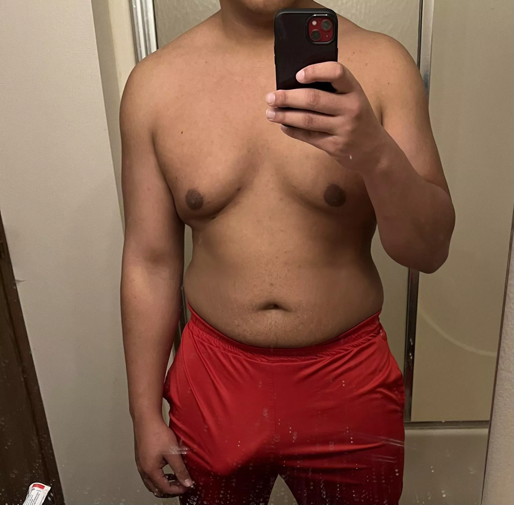 These shorts make my dick look so big posted by GreenGem400709