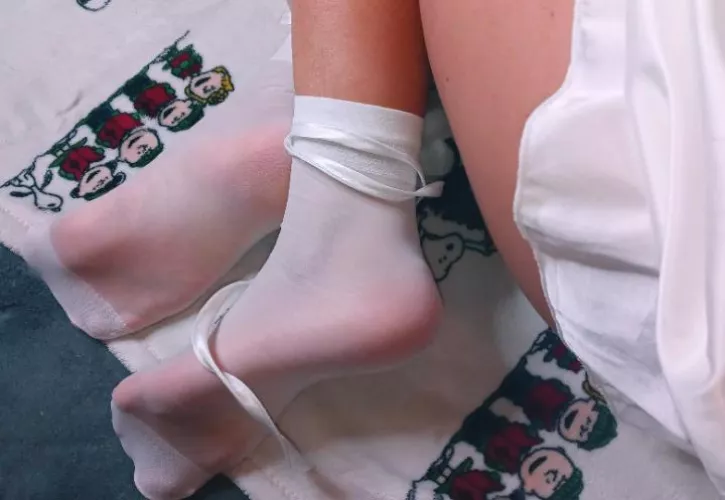 these socks make me feel like a nylon angel 🥺 here to share nylons with the world ✨ by vee-nsfw