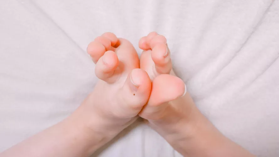 These soft petite Japanese soles are nice and tight by snowysoftfeet