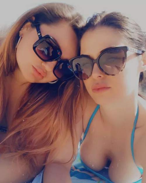 they are besties by bamillion72