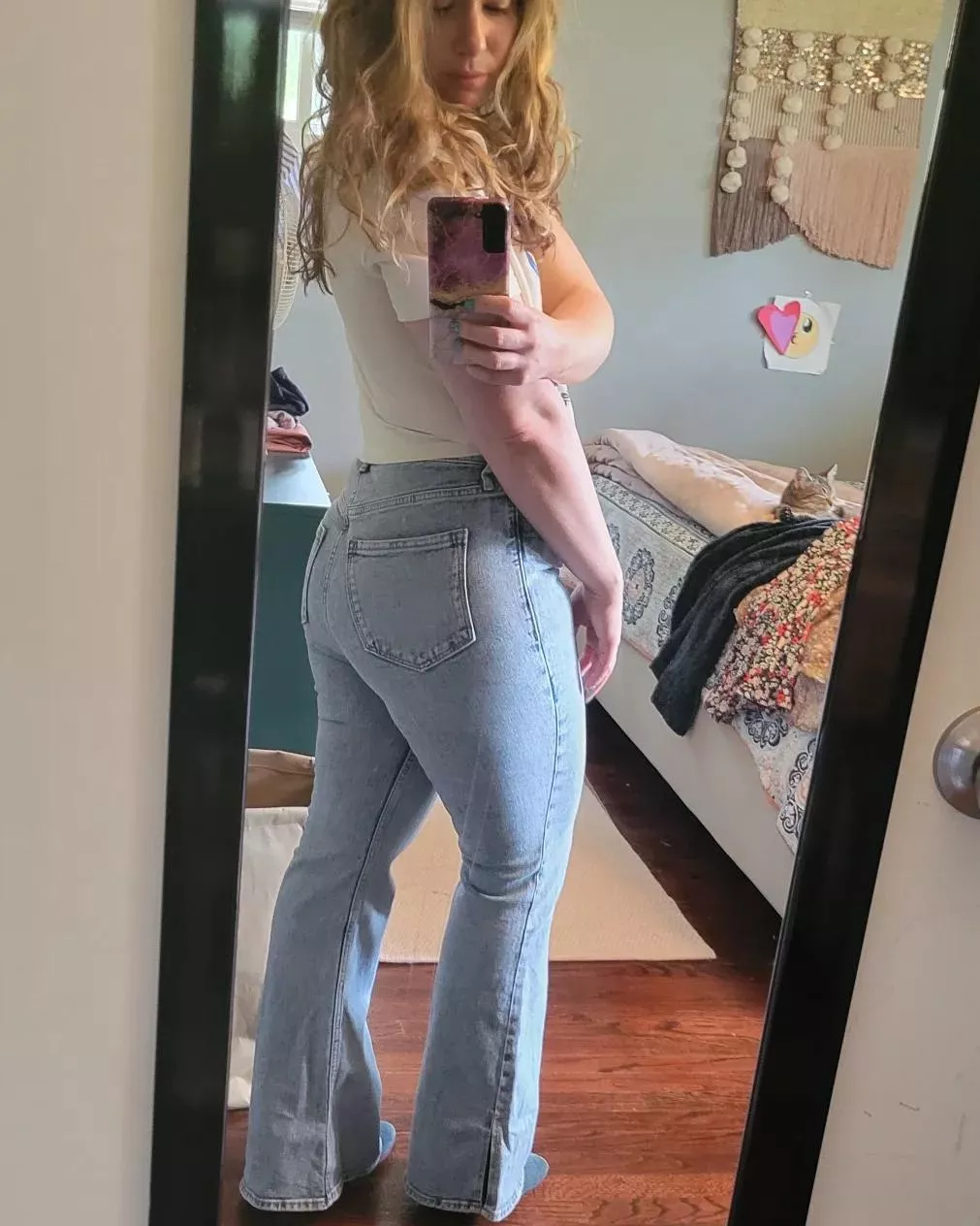 thicc booty posted by holladayparty