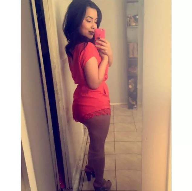 Thicc border bunny going out tonight to tease White cock in front of brown boys posted by wesdankerson1