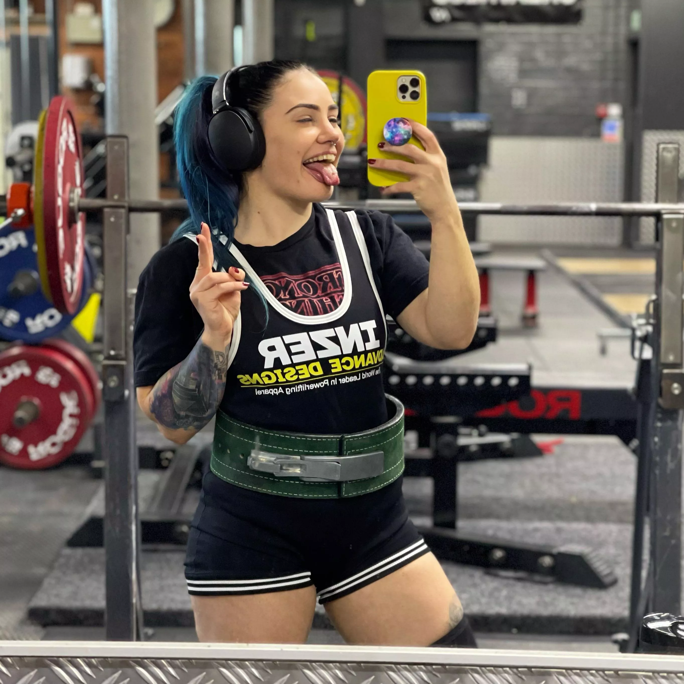 Thicc little Powerlifter posted by power_midget