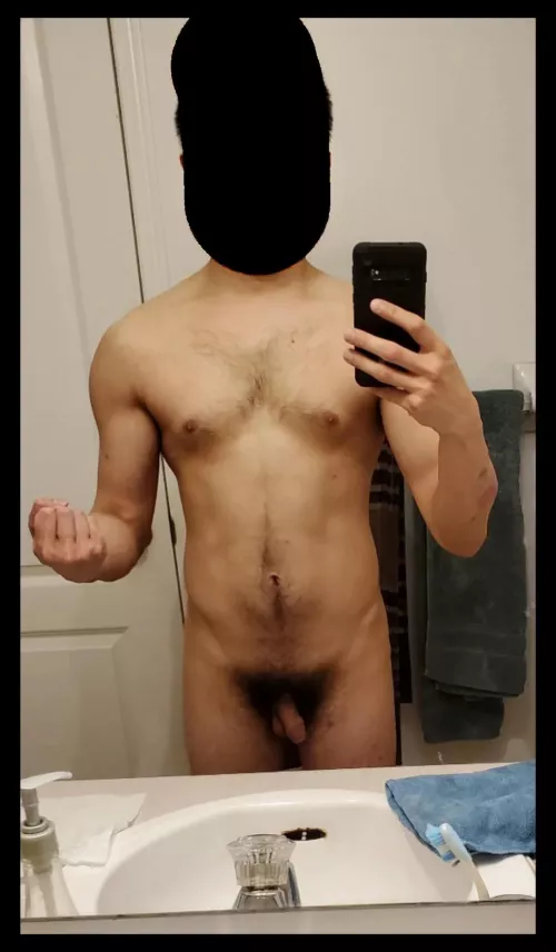 Thick and bushy by Raymondkeys