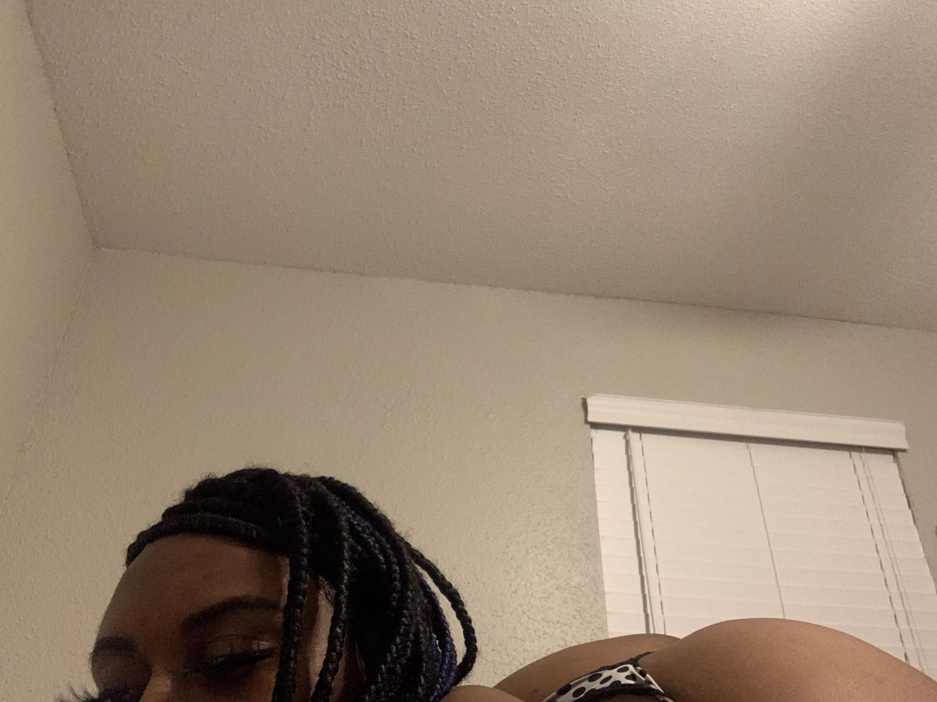 thick ebony babe posted by artbaeaesthetic