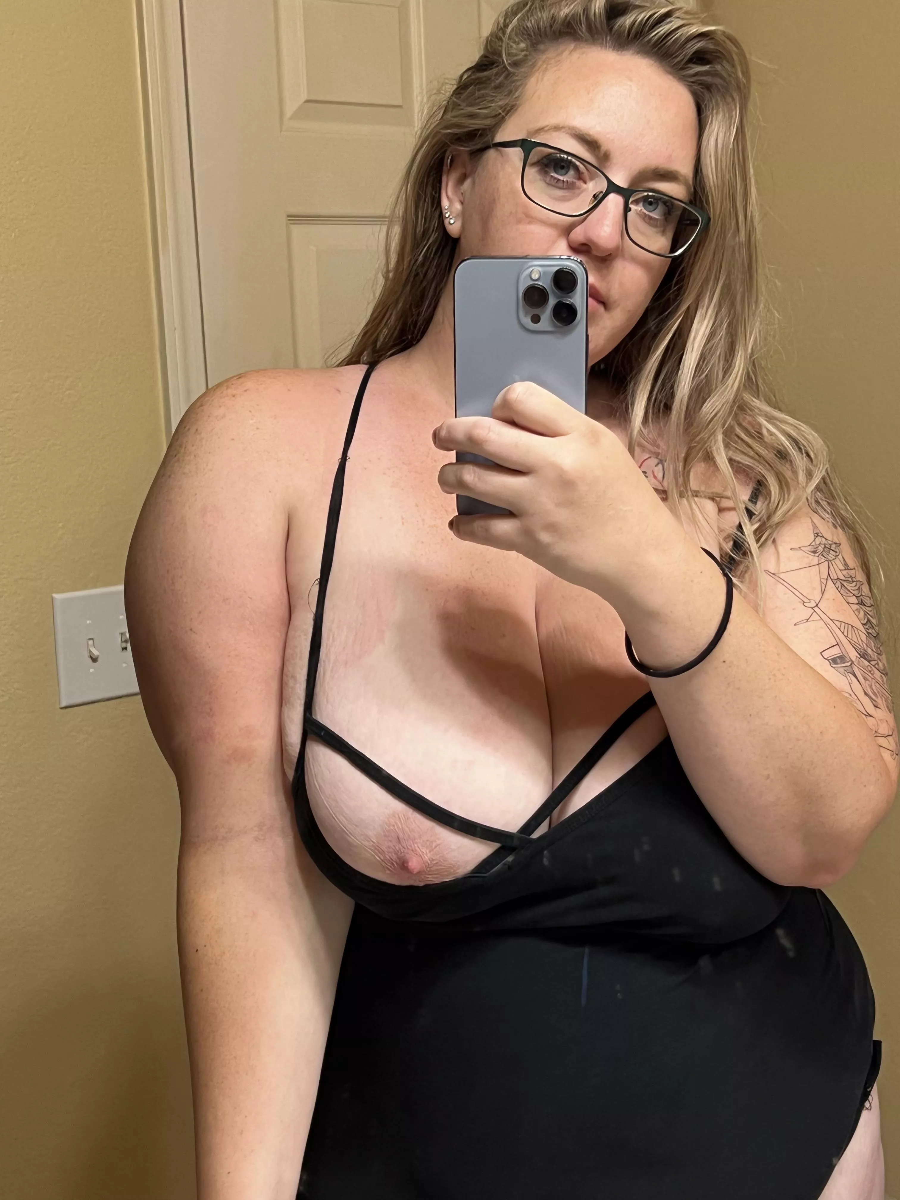 Thick girl Thursday posted by Lovingadventures
