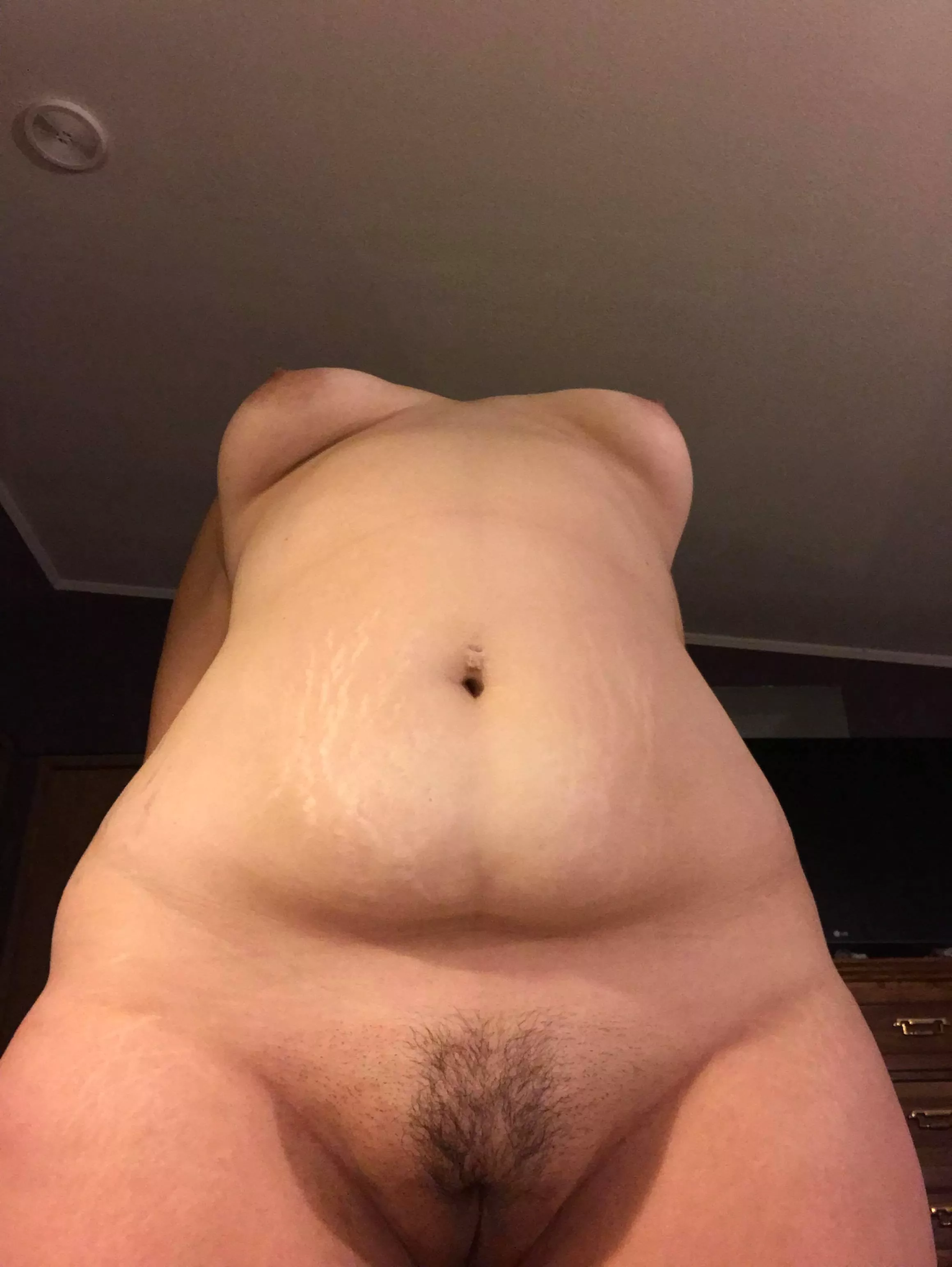 Thick hips, tight pussy posted by TheMallard3121