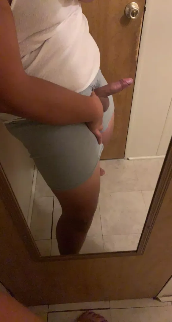 thick man with a thick dick…i hope thats ur type😵‍💫 posted by Few-Fish-2415